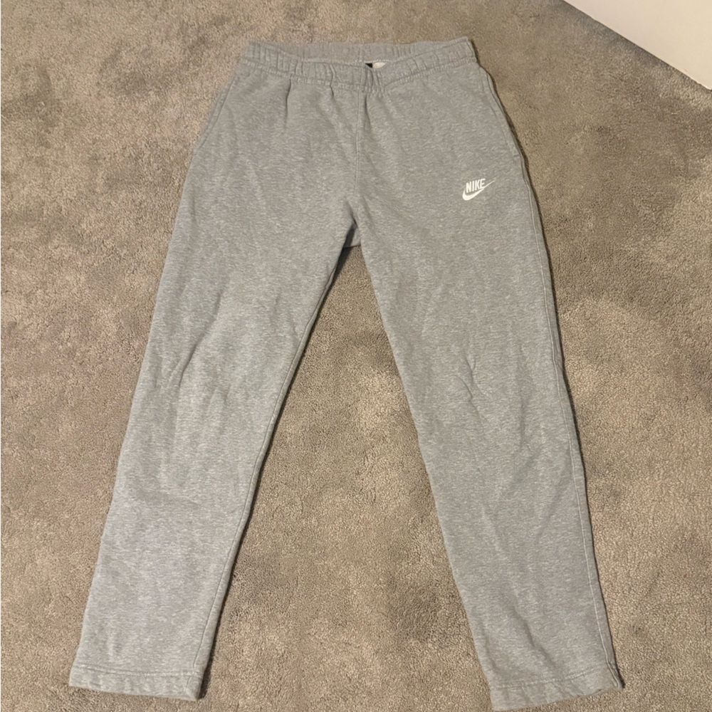 Nike Men's Light Gray Joggers